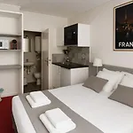 Du Parc Montsouris 3* Parigi