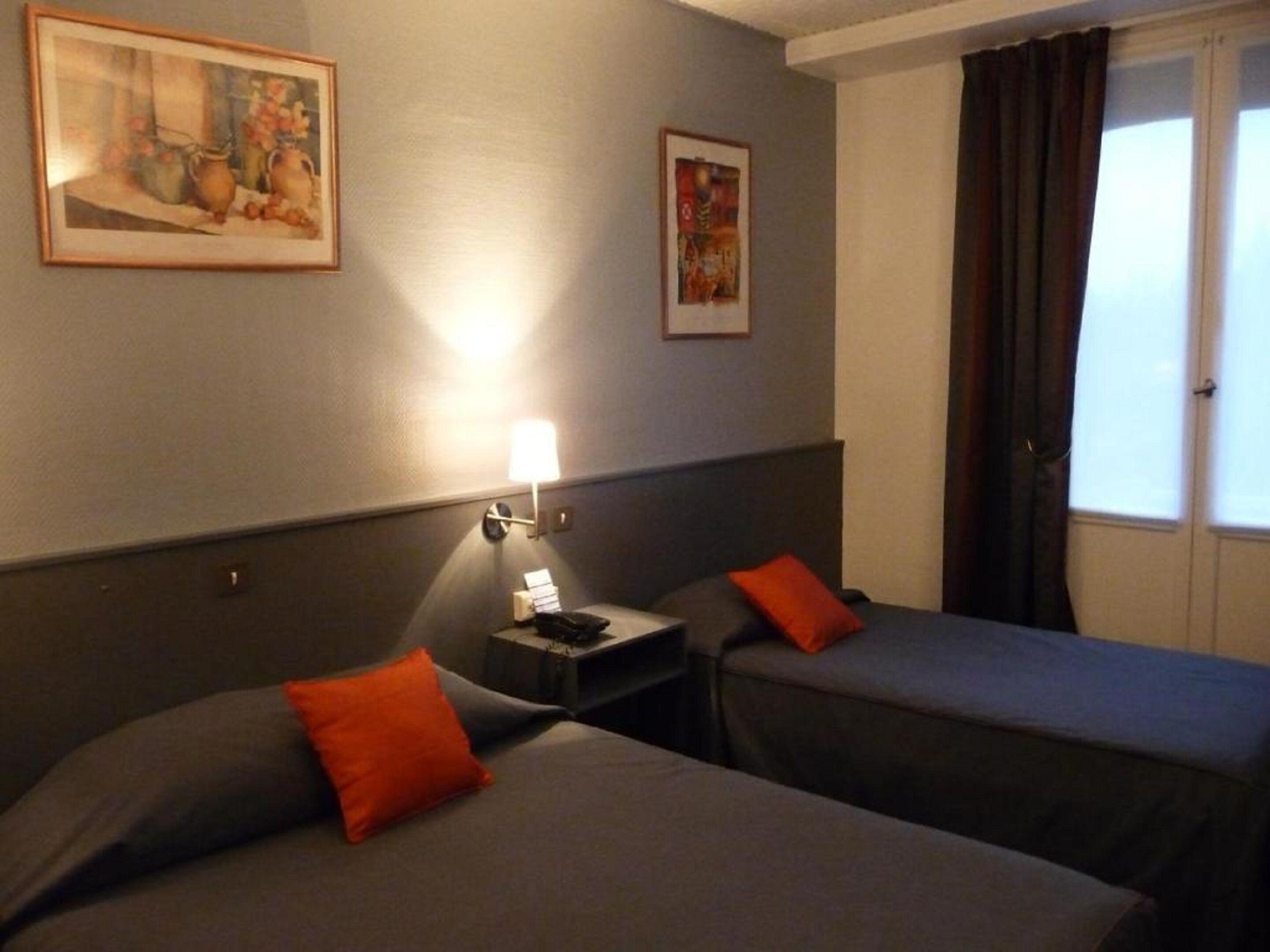 Du Parc Montsouris 3* Parigi