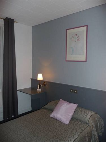 Du Parc Montsouris 3* Parigi